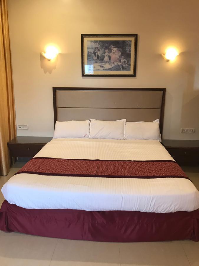 Kohinoor Atc Bed and Breakfast Bombay Esterno foto